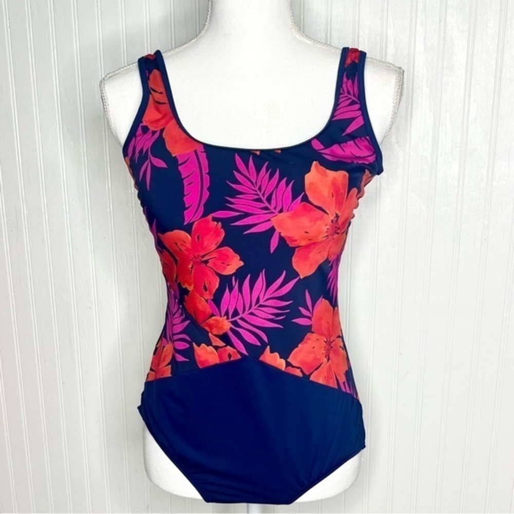 Land’s End Floral Print One Piece Swimsuit Size M